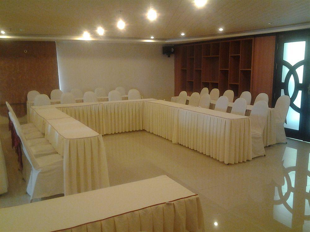 Kay Hotel Da Nang - Near Dragon Bridge Buitenkant foto
