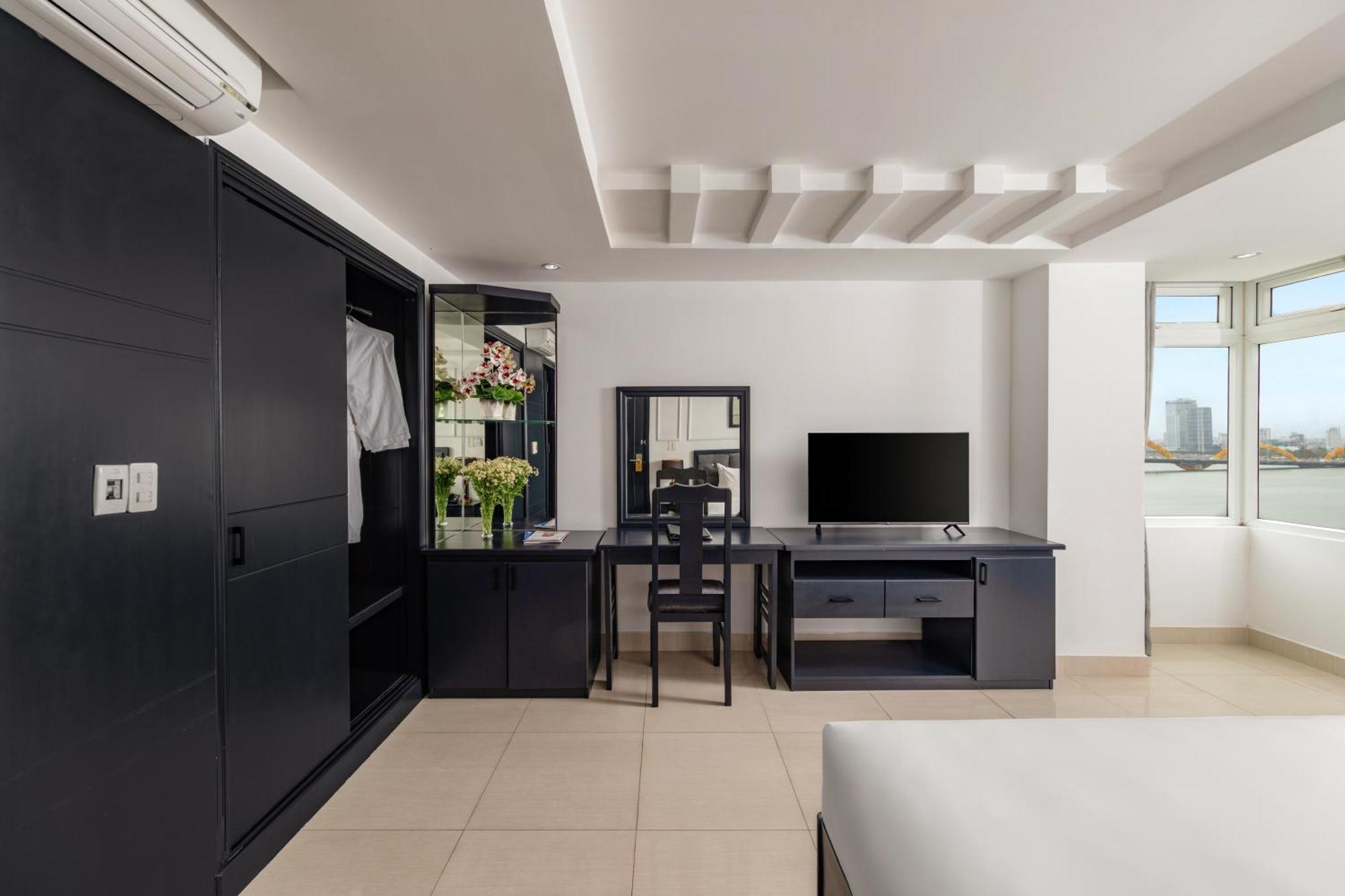 Kay Hotel Da Nang - Near Dragon Bridge Buitenkant foto
