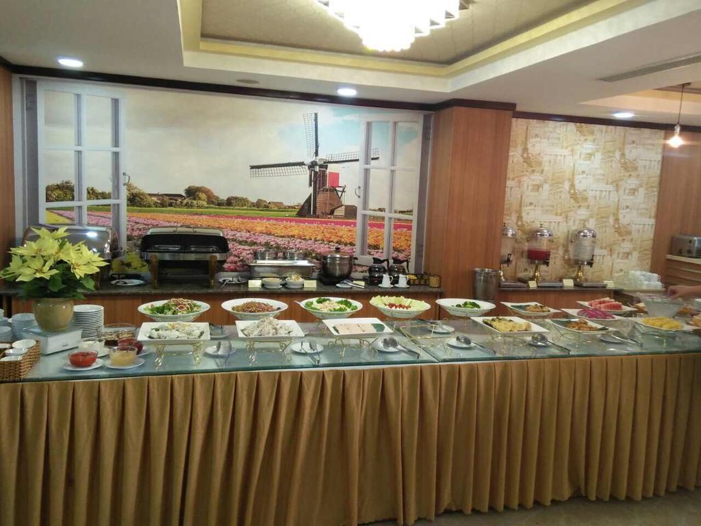 Kay Hotel Da Nang - Near Dragon Bridge Buitenkant foto