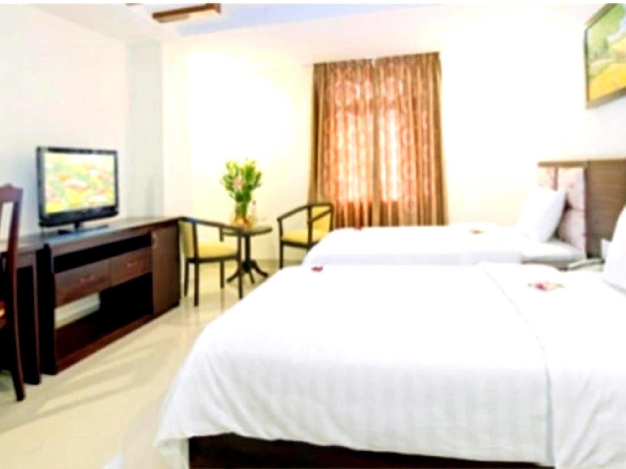 Kay Hotel Da Nang - Near Dragon Bridge Buitenkant foto